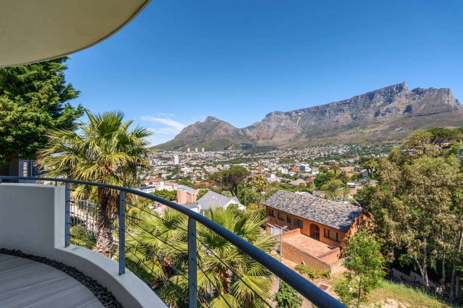 4 Bedroom Property for Sale in Tamboerskloof Western Cape